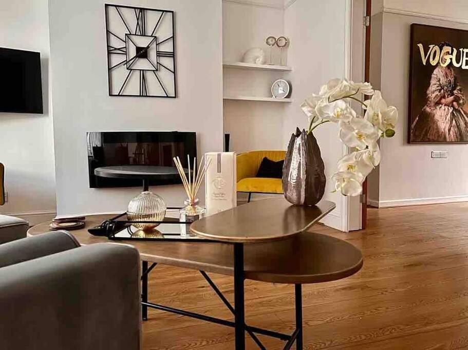 Anfield Home Sleeps 5 Close To Lfc Free Parking 리버풀 외부 사진