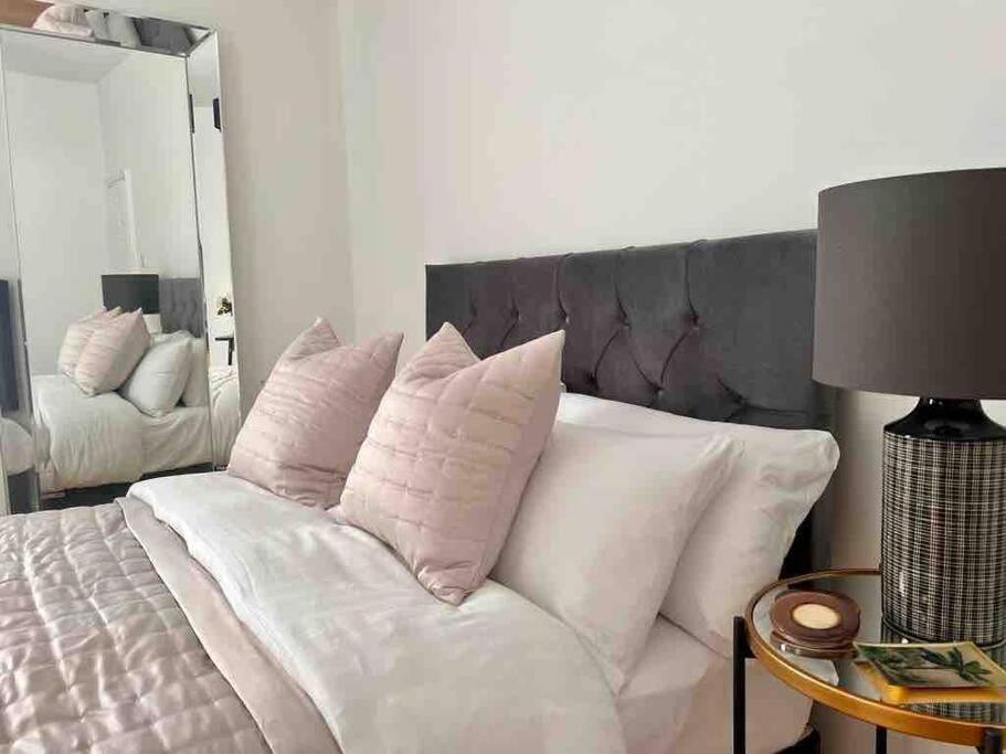 Anfield Home Sleeps 5 Close To Lfc Free Parking 리버풀 외부 사진